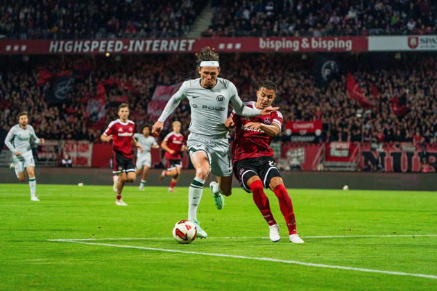 Fabian Reese (VfL Wolfsburg, 11) und Ioannis Masouras (1. FC Nuernberg, 21), GER, 1. FC Nuernberg vs. VfL Wolfsburg, Fussball, 2. Bundesliga, 7. Spieltag, Saison 2026 2027, 10.10.2026, DFL REGULATIONS PROHIBIT ANY USE OF PHOTOGRAPHS AS IMAGE SEQUENCES AND OR QUASI-VIDEO, GER, 1. FC Nuernberg vs. VfL Wolfsburg, Fussball, 2. Bundesliga, 7. Spieltag, Saison 2026 2027, 10.10.2026 Nuernberg Copyright: xEibner-Pressefoto MaxxVogelx EP_MVL