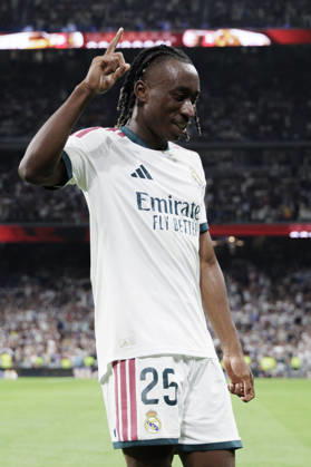 LA LIGA EA Sports - Real Madrid vs Villarreal MADRID, SPAIN - October 10:Yan Diomande of Real Madrid celebrates a goal during the La Liga 2026 27 match between Real Madrid and Villarreal at Santiago Bernabeu Stadium. (Photo by Guille Martinez f22photo) Madrid Santiago Bernabeu Stadium Spain Copyright: xGuillermoxMartinezx