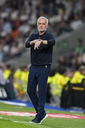 October 10, 2026, Madrid, Madrid, Spain: Jose Mourinho, head coach of Real Madrid CF, gestures during the Spanish League, LaLiga EA Sports, football match between Real Madrid and Villarreal CF at Bernabeu stadium on October 10, 2026, in Madrid, Spain. Real Madrid V Villarreal CF - LaLiga EA Sports - ZUMAa181 20261010_zaa_a181_226 Copyright: xOscarxJ.xBarrosox