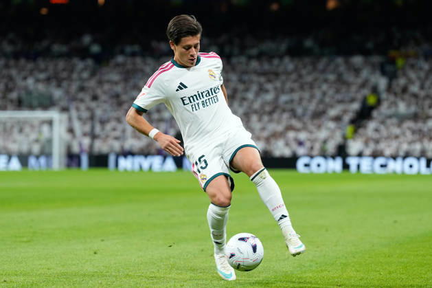 October 10, 2026, Madrid, Madrid, Spain: Arda Guler of Real Madrid CF controls the ball during the Spanish League, LaLiga EA Sports, football match between Real Madrid and Villarreal CF at Bernabeu stadium on October 10, 2026, in Madrid, Spain. Real Madrid V Villarreal CF - LaLiga EA Sports - ZUMAa181 20261010_zaa_a181_253 Copyright: xDennisxAgyemanx