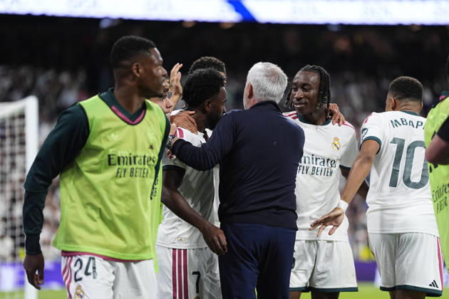 October 10, 2026, Madrid, Madrid, Spain: Jose Mourinho, head coach of Real Madrid CF, celebrates a goal that was later disallowed by VAR with Vinicius Junior during the Spanish League, LaLiga EA Sports, football match between Real Madrid and Villarreal CF at Bernabeu stadium on October 10, 2026, in Madrid, Spain. Real Madrid V Villarreal CF - LaLiga EA Sports - ZUMAa181 20261010_zaa_a181_271 Copyright: xOscarxJ.xBarrosox