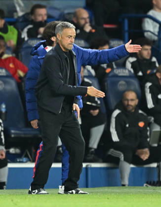 PSG v Le Mans FC - French Ligue 1 PARIS, FRANCE - OCTOBER 10: Luis Enrique, head coach of Paris Saint - Germain, in action during the French Ligue 1 (L1) soccer match between Paris Saint-Germain (PSG) and Le Mans FC at Parc des Princes stadium in Paris, France on October 10, 2026. Mustafa Yalcin Anadolu Paris France. Editorial use only. Please get in touch for any other usage. Copyright: x2026xAnadoluxMustafaxYalcinx