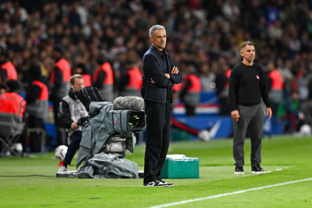 Paris Saint-Germain v Le Mans FC - Ligue 1 McDonald s 2026 2027 Luis ENRIQUE head Coach of Paris Saint-Germain and Patrick VIDEIRA coach of Le Mans FC during Ligue 1 McDonald s match between Paris and Le Mans at Parc des Princes on October 10, 2026 in Paris, France. Paris France Copyright: xBaptistexFernandezx 776573319