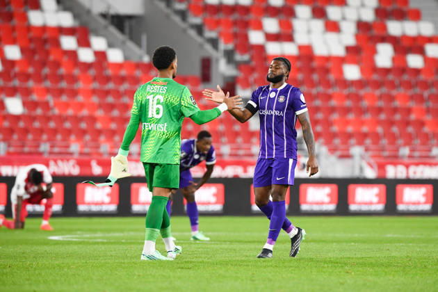 AS Monaco v Toulouse FC - Ligue 1 McDonald s 2026 2027 Guillaume RESTES of Toulouse and Mark McKenzie of Toulouse FC during Ligue 1 McDonald s match between Monaco and Toulouse at Stade Louis II on October 10, 2026 in Monaco, Monaco. Monaco Monaco Copyright: xIconxSportx 776573324