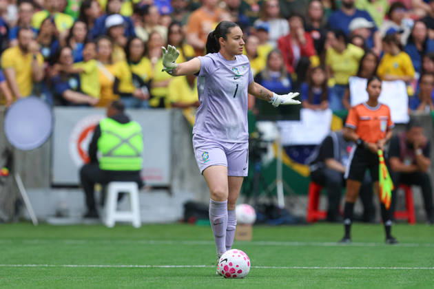 RECORD DATE NOT STATED 10th October 2026; Beira-Rio Stadium, Porto Alegre, Brazil; Friendlies Women Football, Brazil versus Argentina; Goalkeeper Lorena Silva of Brazil gestures MaxxPeixoto