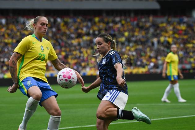 Match between Brazil and Argentina for the women s national team, Nationalteam friendly Holzheier during the match between Brazil and Argentina, valid for the Women s National Team friendly, held at the Beira-Rio stadium, in Porto Alegre this Saturday (10) Porto Alegre Rio Grande do Sul Brasil Copyright: xRodrigoxZiebellx
