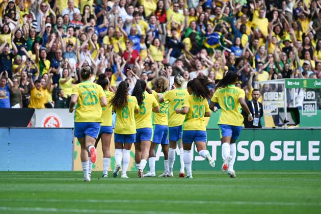 Match between Brazil and Argentina for the women s national team, Nationalteam friendly Luany scores the goal during the match between Brazil and Argentina, valid for the Women s National Team friendly, held at the Beira-Rio stadium, in Porto Alegre this Saturday (10) Porto Alegre Rio Grande do Sul Brasil Copyright: xRodrigoxZiebellx