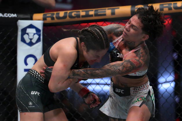 October 10, 2026, Las Vegas, Nevada, USA: LOOPY GODINEZ defeats KETLEN SOUZA by unanimous decision (29-28, 29-28, 29-28) during UFC Fight Night night the Meta APEX in Las Vegas. Las Vegas USA - ZUMAo117 20261010_zsp_o117_017 Copyright: xMikaelxOnax