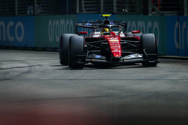 Marina Bay Street Circuit, Singapore, Singapore. 10.October.2026; Lewis Hamilton of Great Britain and Scuderia Ferrari HP during qualifying Formula One Singapore Grand Prix  aflo_354967787 JayxHiranox