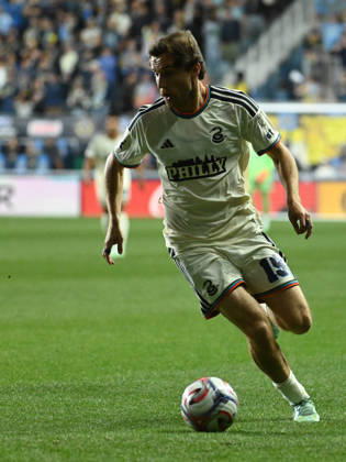 Philadelphia Union Vs Real Salt Lake - October 10, 2026 Indiana Vassilev of the Philadelphia Union controls the ball during the Major League Soccer 2026 match between Philadelphia Union and Real Salt Lake at Subaru Park in Chester, Pennsylvania, United States, on October 10, 2026. Philadelphia United States  Copyright: xJackxMegawx originalFilename:megaw-philadel261010_npRoF.jpg