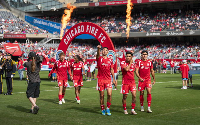 Chicago Fire FC V New York City FC - MLS, Fussball Herren, USA - October 10, 2026 Chicago Fire FC players David Poreba ( 29), Puso Dithejane ( 12), Mauricio Pineda ( 22), Sergio Oregel ( 35) and Johan Gomez ( 18) enter the stadium before the match against New York City FC at Soldier Field in Chicago, United States, on October 10, 2026. Chicago IL United States  Copyright: xRichardxNicholsx originalFilename:nichols-chicagof261010_nphWH.jpg