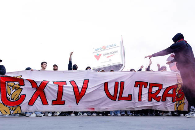 Toronto FC v CF Montreal Toronto FC fans march toward BMO Field before the start of the Major League Soccer game between Toronto FC and CF Montreal in Toronto, Canada, on October 10, 2026. Toronto Ontario Canada  Copyright: xIndrawanxKumalax originalFilename:kumala-majorlea261010_np5qt.jpg