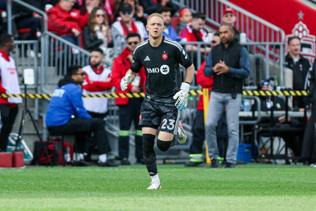 Toronto FC v CF Montreal William Yarbrough 23 of Toronto FC is substituted in to replace the injured Luka Gavran during a Major League Soccer game between Toronto FC and CF Montreal at BMO Field in Toronto, Ontario, Canada, on October 10, 2026. Toronto Ontario Canada  Copyright: xIndrawanxKumalax originalFilename:kumala-majorlea261010_npPuW.jpg