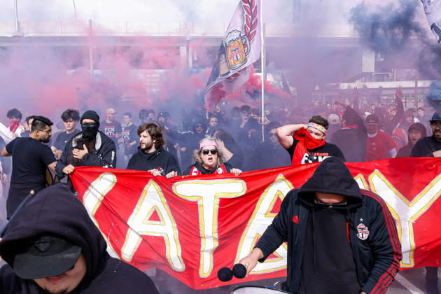 Toronto FC v CF Montreal Toronto FC fans march toward BMO Field before the start of the Major League Soccer game between Toronto FC and CF Montreal in Toronto, Canada, on October 10, 2026. Toronto Ontario Canada  Copyright: xIndrawanxKumalax originalFilename:kumala-majorlea261010_npT7D.jpg