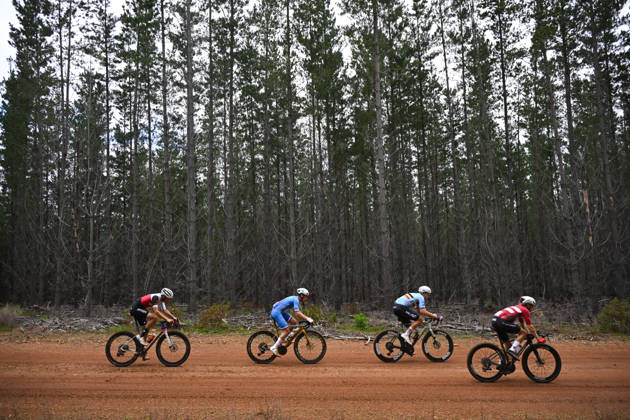 2026 UCI Gravel World Championships Picture by Zac Williams SWpix.com - 11 10 2026 - Cycling - 2026 UCI Gravel World Championships - Nannup, Western Australia, Australia - Men™s Elite - Florian Vermeersch (Belgium), Martin Stosek (Czechia), Casey South (Switzerland) Copyright: x xSWpix.comx(t axPhotographyxHubxLtd)xZacxWilliams SWpix.comx SWP-3030-24583
