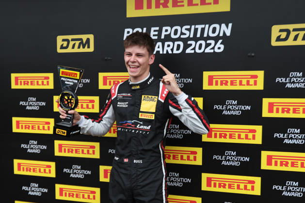 Hockenheim, Deutschland 09.- 11. Oktober 2026: DTM - 2026 - Saisonfinale - Hockenheimring - Sonntag Qualifikation 2 Im Bild: Bastian Buus (DEN 29) im Portrait mit Pole Position Award Hockenheimring Baden Württemberg Copyright: xFotostandx xFWMEDIAx