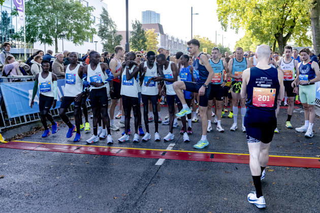 EINDHOVEN - during the Marathon Eindhoven on 11 October 2026 in EINDHOVEN, Nederland. CAROLINE VAN LEUSDEN EYE4IMAGES DeFodi Images -