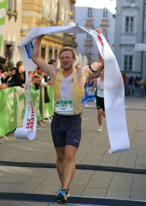 RUNNING - Graz Marathon 2026 GRAZ,AUSTRIA,11.OCT.26 - RUNNING - Graz Marathon. Image shows the rejoicing of Leo Holper.  GEPAxpictures xWolfgangxGrebien