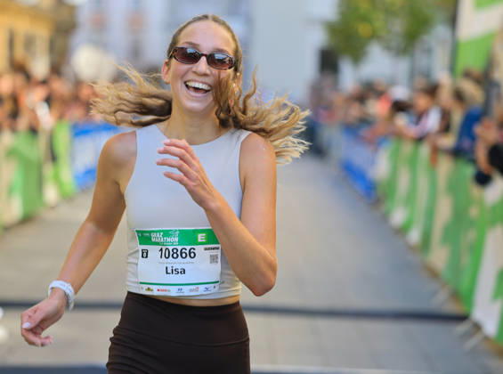 RUNNING - Graz Marathon 2026 GRAZ,AUSTRIA,11.OCT.26 - RUNNING - Graz Marathon. Image shows the rejoicing of Lisa Kumpitsch.  GEPAxpictures xWolfgangxGrebien