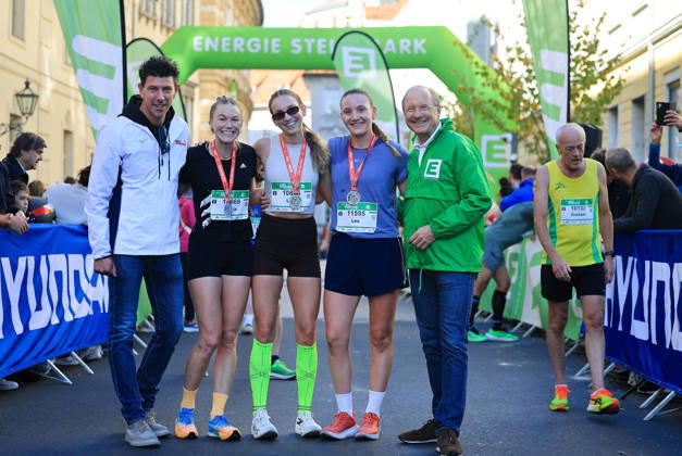 RUNNING - Graz Marathon 2026 GRAZ,AUSTRIA,11.OCT.26 - RUNNING - Graz Marathon. Image shows Andreas Prueckler (Kleine Zeitung), Lisa Kumpitsch and Urs Harnik-Lauris (Energie Steiermark).  GEPAxpictures xWolfgangxGrebien
