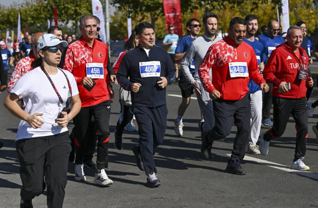 Presidential Run in Ankara ANKARA, TURKIYE - OCTOBER 11: Chief of Cabinet to the Turkish President, Hasan Dogan (3rd L) participates in the Presidential Run, organized by the Turkish Athletics Federation, in Ankara, Turkiye, on October 11, 2026. Utku Ucrak Anadolu Ankara Turkey. Editorial use only. Please get in touch for any other usage. Copyright: x2026xAnadoluxUtkuxUcrakx