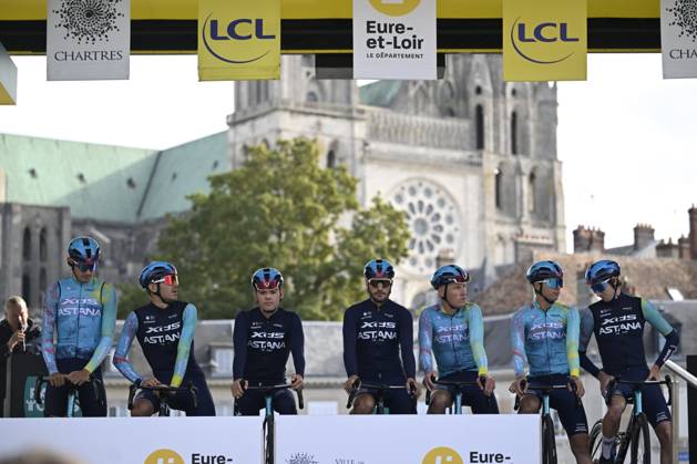Paris Tours 2026 Cycling Race TOURS, FRANCE - OCTOBER 11 : team XDS Astana Team during the 120th edition of Paris Tours an UCI ProSeries 1.Pro one day cycling road race for Men Elite of 216.2 km with start in Chartres and finish in Tours on October 11, 2026 in Tours, France, 11 10 2026 ( Motordriver Guy De Vuyst - Tours France  Copyright: xNicoxVereeckenx
