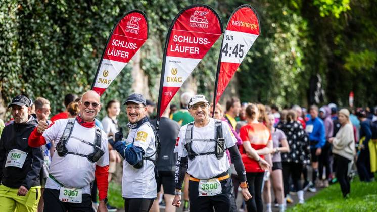 Marathon am Baldeneysee in Essen ** NUR FÜR REDAKTIONELLE ZWECKE ** EDITORIAL USE ONLY **<p>Rund 1800 Läufer begeben sich am Sonntagmorgen, 11.10.2026, im Rahmenprogramm des Mararthons am Baldeneysee auf eine gut 18 Kilometer lange Seerunde. Deutschland NRW Essen Copyright: MartinxMöller