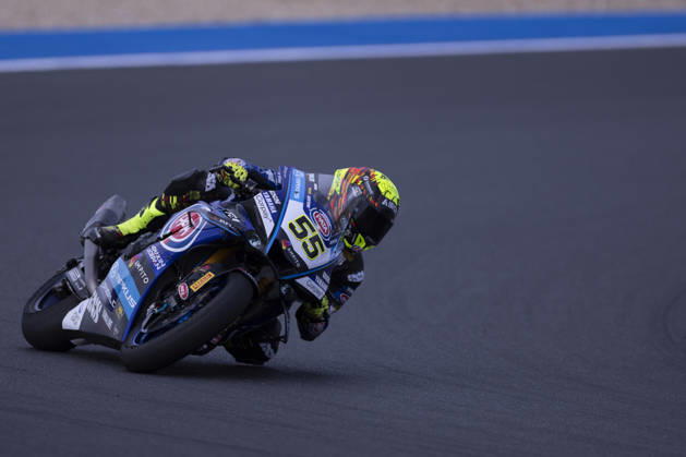 October 11, 2026, Cascais, Lisboa, Portugal: ESTORIL, PORTUGAL - OCTOBER 11: Andrea Locatelli of Italy and Pata Maxus Yamaha competes during the Superpole Race during day three of the World Superbikes Estoril Round at Circuito Estoril on October 11, 2026 in Estoril, Portugal Cascais Portugal - ZUMAl192 20261011_zsp_l192_024 Copyright: xMiguelxLemosx
