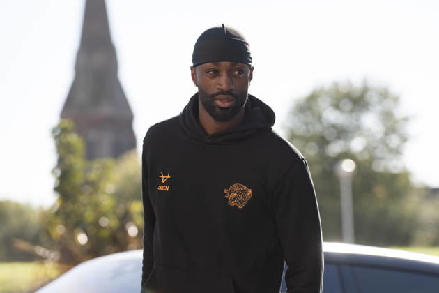 Hull City v Everton Premier League Semi Ajayi of Hull City arrives at the MKM Stadium, Hull ahead of the Premier League match between Hull City and Everton. 11 10 2026 UK Newspapers OUT Copyright: xMattxWilkinsonx FIL-24041-0013