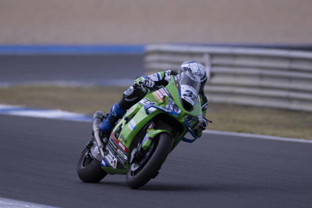 October 11, 2026, Cascais, Lisboa, Portugal: ESTORIL, PORTUGAL - OCTOBER 11: Garrett Gerloff of Great-Britain and Kawasaki WorldSBK Team competes during the Superpole Race during day three of the World Superbikes Estoril Round at Circuito Estoril on October 11, 2026 in Estoril, Portugal Cascais Portugal - ZUMAl192 20261011_zsp_l192_068 Copyright: xMiguelxLemosx