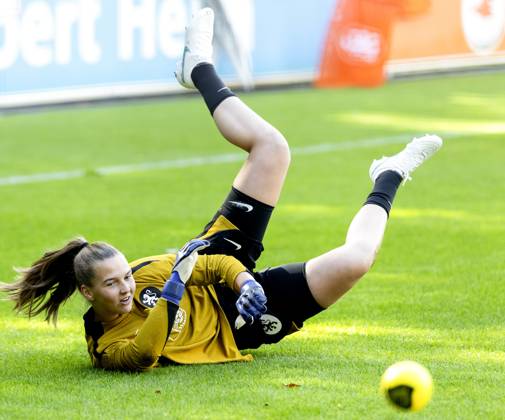 ZEIST - Femke Liefting during a training session of the Dutch women s football team in preparation for the World Cup qualifying match against Hungary. SANDER KONING ANP xVIxANPxSportx xxANPxIVx 572121795 originalFilename: 572121795.jpg