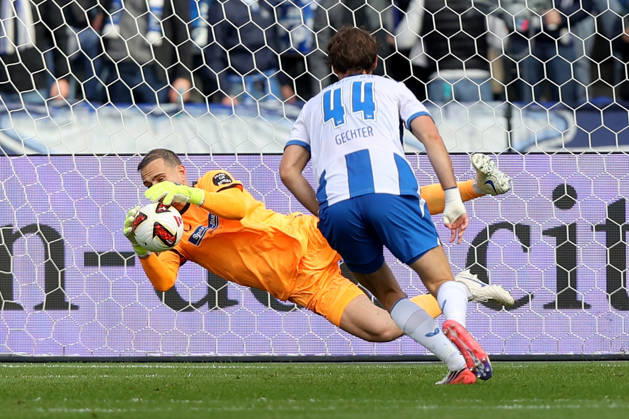 11.10.2026, xtgx, Fussball 2.Bundesliga, Hertha BSC Berlin - SpVgg Greuther Fuerth v.l. Marius Gersbeck (Hertha BSC Berlin) Linus Gechter (Hertha BSC Berlin) (DFL DFB REGULATIONS PROHIBIT ANY USE OF PHOTOGRAPHS as IMAGE SEQUENCES and or QUASI-VIDEO) Berlin
