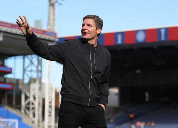 Premier League - Crystal Palace v Nottingham Forest LONDON, ENGLAND, OCTOBER 11: Oliver Glasner Manager of Nottingham Forest and former Crystal Palace manager on the Selhurst Park pitch ahead of the match during The Premier League match between Crystal Palace v Nottingham Forest at Selhurst Park Stadium, London, England, on October 11. (Photo by Daniel Weir) London Selhurst Park Stadium England Copyright: xDanielxWeir SportsxPressxPhotox Sportspressphoto_SPR252331