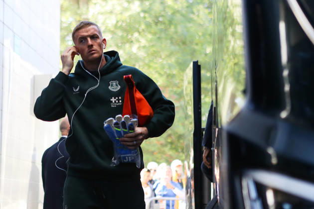 KINGSTON UPON HULL, ENGLAND, OCTOBER 11: Jordan Pickford of Everton FC arrives prior to the Premier League 2026-27 match between Hull City and Everton FC at the MKM Stadium on October 11, 2026 in Kingston Upon Hull, England. (Photo by Zach Forster Sports Press Photo) Copyright: xZachxForster SportsxPressxPhotox Sportspressphoto_SPR252339