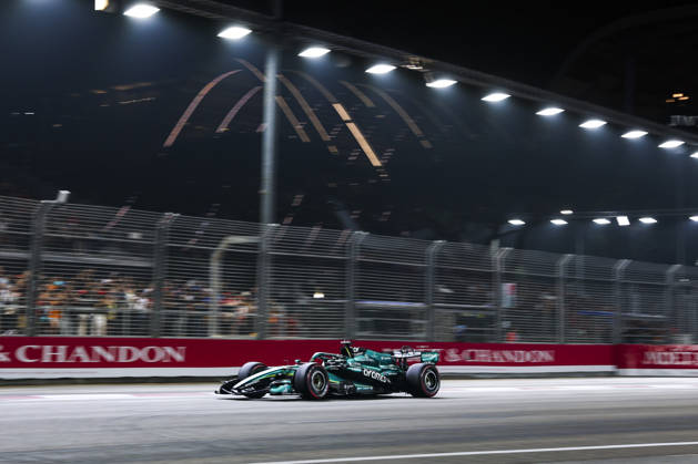 F1 - SINGAPORE GRAND PRIX 2026 18 STROLL Lance (can), Aston Martin F1 Team AMR26, action during the 2026 Formula 1 Singapore Grand Prix, 17th round of the 2026 Formula One World Championship, WM, Weltmeisterschaft from October 9 to 11, 2026 on the Marina Bay Street Circuit, in Singapore, Singapore - SingaporeSingapore  Copyright: xDPPIx