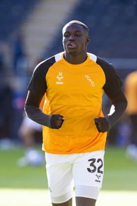 Hull City v Everton Premier League Nobel Mendy of Hull City warms up ahead of during the Premier League match between Hull City and Everton at the MKM Stadium, Hull. 11 10 2026 UK Newspapers OUT Copyright: xMattxWilkinsonx FIL-24041-0088