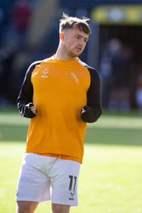 Hull City v Everton Premier League Joe Gelhardt of Hull City warms up ahead of during the Premier League match between Hull City and Everton at the MKM Stadium, Hull. 11 10 2026 UK Newspapers OUT Copyright: xMattxWilkinsonx FIL-24041-0091