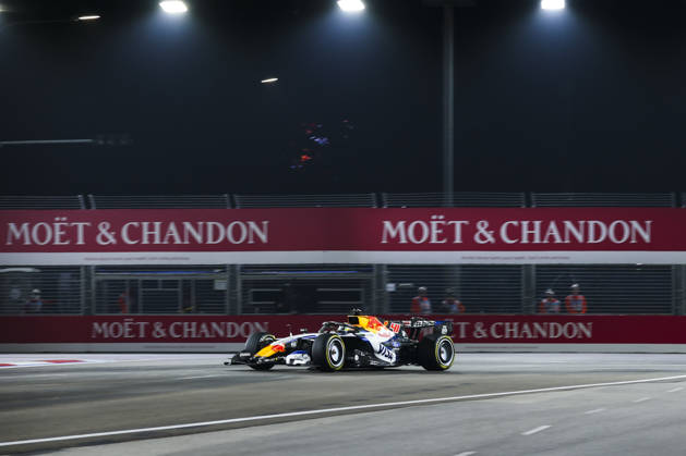 F1 - SINGAPORE GRAND PRIX 2026 41 LINDBLAD Arvid (gbr), Visa Cash App RB F1 Team VCARB03, action during the 2026 Formula 1 Singapore Grand Prix, 17th round of the 2026 Formula One World Championship, WM, Weltmeisterschaft from October 9 to 11, 2026 on the Marina Bay Street Circuit, in Singapore, Singapore - SingaporeSingapore  Copyright: xDPPIx