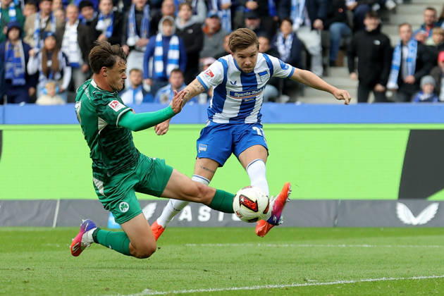 11.10.2026, xtgx, Fussball 2.Bundesliga, Hertha BSC Berlin - SpVgg Greuther Fuerth v.l. Mads Pedersen (Hertha BSC Berlin) Torschuetze, erzielt das Tor, Treffer, scores the goal 1:0 (DFL DFB REGULATIONS PROHIBIT ANY USE OF PHOTOGRAPHS as IMAGE SEQUENCES and or QUASI-VIDEO) Berlin