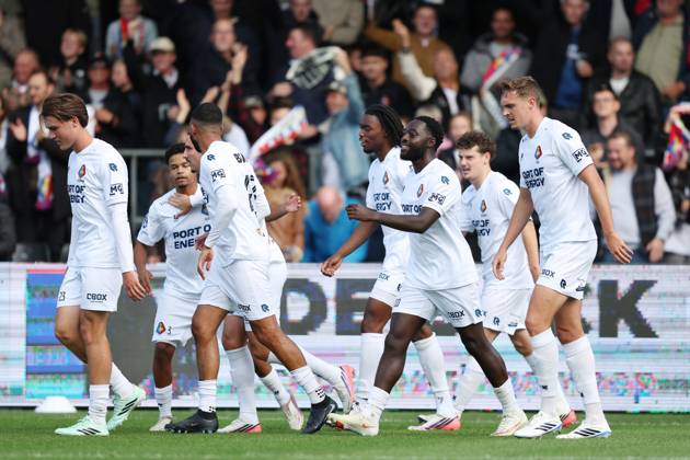 VELSEN - Telstar celebrates the 1-0 during the Dutch Eredivisie match between Telstar and ADO Den Haag at the BUKO Stadium on October 11, 2026 in Velsen, the Netherlands. SONNY LENSEN ANP Eredivisie 2026 27 xVIxANPxSportx xxANPxIVx 572126723 originalFilename: 572126723.jpg