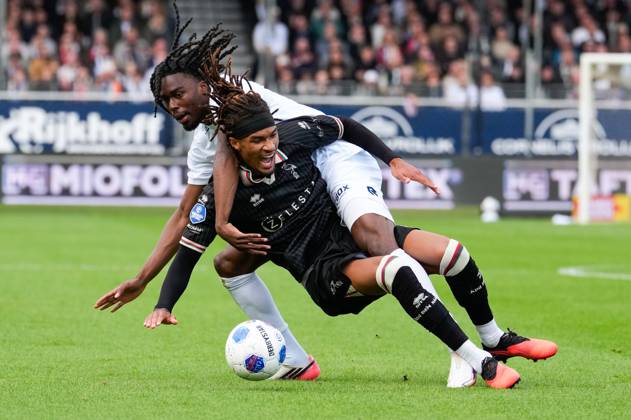 VELSEN-ZUID , 11-10-2026 , BUKO Stadion , season 2026 2027 , Dutch Eredivisie football , match between Telstar and ADO Den Haag , Picture shows ADO Den Haag player Yannick Ferreira Eduardo and Telstar player Jelani Seedorf Telstar - ADO  x208165841x Copyright: