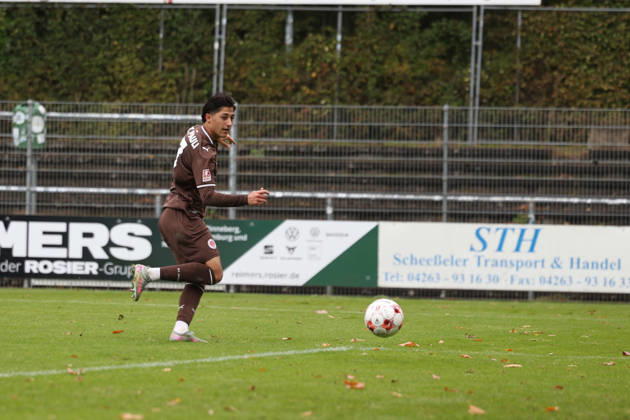 Fußball I Herren I Saison 2026 2027 I Regionalliga Nord I 13.Spieltag I FC St.Pauli II - HSC Hannover I 11.10.2026 Haron Sabah (7, FC St.Pauli II) trifft zum 1-0 in leere Tor Norderstedt Edmund Plambeck Stadion Schleswig-Holstein Deutschland Copyright: xLobeca RalfxHomburgx
