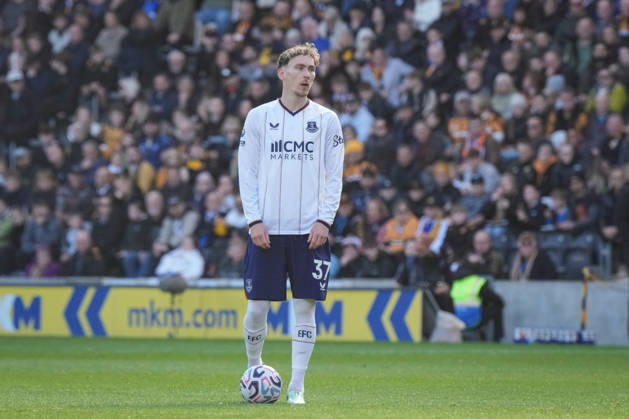 Premier League: Hull City v Everton James Garner of Everton prepares to take a free kick during the Premier League match Hull City vs Everton at MKM Stadium, Hull, United Kingdom on 11 October 2026 (Photo by Maynard Manyowa News Images) Hull MKM Stadium East Riding of Yorkshire United Kingdom Copyright: xMaynardxManyowa NewsxImagesx