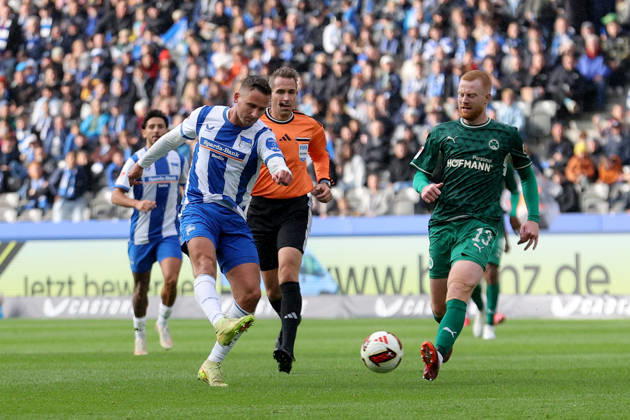 11.10.2026, xtgx, Fussball 2.Bundesliga, Hertha BSC Berlin - SpVgg Greuther Fuerth v.l. Paul Seguin (Hertha BSC Berlin) Torschuetze, erzielt das Tor, Treffer, scores the goal 2:0 (DFL DFB REGULATIONS PROHIBIT ANY USE OF PHOTOGRAPHS as IMAGE SEQUENCES and or QUASI-VIDEO) Berlin