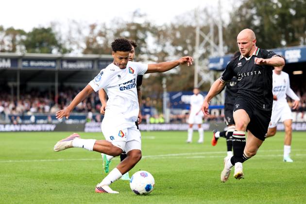 VELSEN - (lr) Gerald Alders of Telstar, Evan Rottier of ADO Den Haag during the Dutch Eredivisie match between Telstar and ADO Den Haag at the BUKO Stadium on October 11, 2026 in Velsen, the Netherlands. SONNY LENSEN ANP Eredivisie 2026 27 xVIxANPxSportx xxANPxIVx 572129330 originalFilename: 572129330.jpg