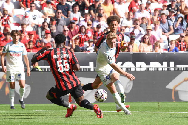 OGC Nice v RC Strasbourg Alsace - Ligue 1 McDonald s 2026 2027 Youssouf NDAYISHIMIYE of Nice and Conrad HARDER of Strasbourg and Axel WITSEL of Nice during Ligue 1 McDonald s match between Nice and Strasbourg at Allianz Riviera Stadium on October 11, 2026 in Nice, France. Nice France  Copyright: xIconxSportx 776573383