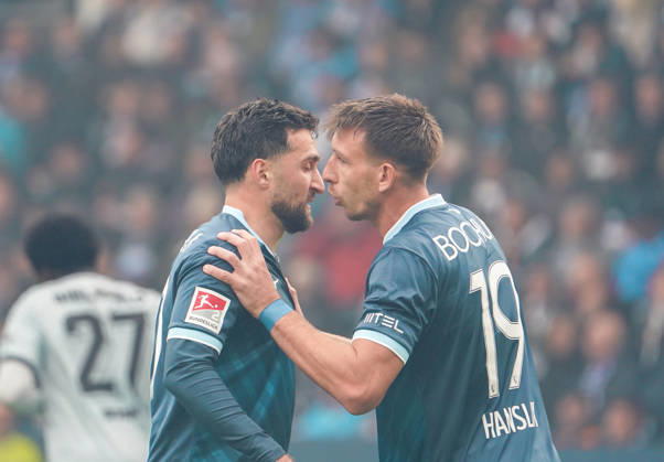Deutschland: Fussball 2.Bundesliga 2026 2027, 7. Spieltag - VfL Bochum vs Arminia Bielefeld - Vonovia Ruhrstadion (Bochum): Geste, Gestik, Emotion Berkan Taz (VfL Bochum, 10) Daniel Hanslik (VfL Bochum, 19) Bochum Vonovia Ruhrstadion Deutschland Copyright: xAymanxAlahmedx