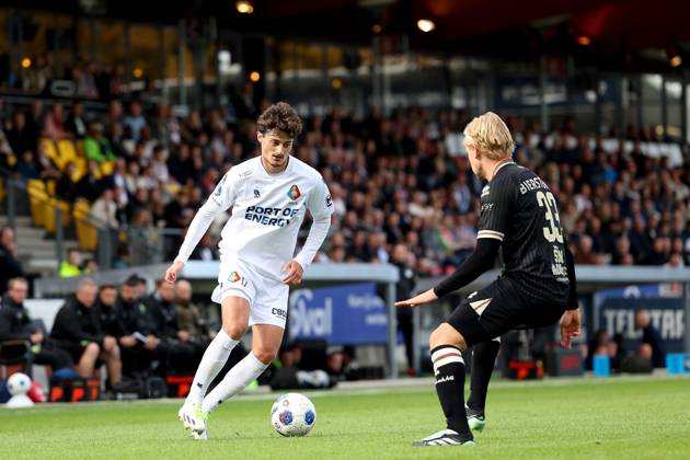 VELSEN - (lr) Nils Rossen of Telstar, MatÄ›j Å in of ADO Den Haag during the Dutch Eredivisie match between Telstar and ADO Den Haag at the BUKO Stadium on October 11, 2026 in Velsen, the Netherlands. SONNY LENSEN ANP Eredivisie 2026 27 xVIxANPxSportx xxANPxIVx 572130963 originalFilename: 572130963.jpg