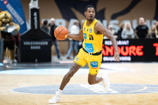 Darius Perry (Nr. 11 MHP Riesen Ludwigsburg) GER, Basketball Loewen Braunschweig gegen MHP Riesen Ludwigsburg, Basketball, easyCredit BBL, Woche 3, Spielzeit 2026 27, 11.10.2026 GER, Basketball Loewen Braunschweig gegen MHP Riesen Ludwigsburg, Basketball, easyCredit BBL, Woche 3, Spielzeit 2026 27, 11.10.2026 Braunschweig Copyright: xEibner-Pressefoto DanielxREINELTx EP_DRT