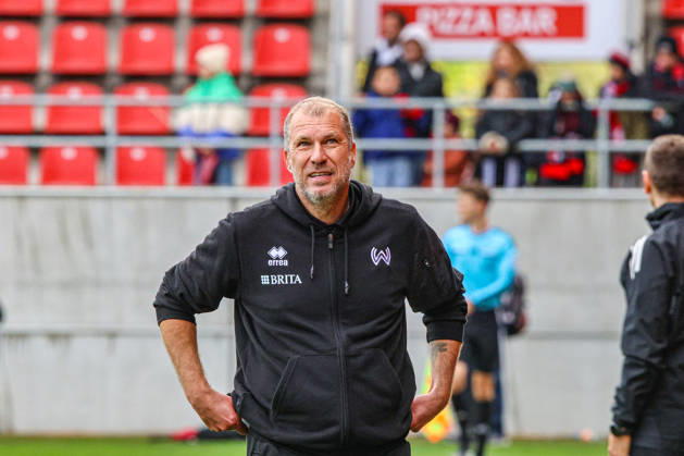 Trainer Jochen Seitz (Cheftrainer SV Wehen Wiesbaden) wirkt sehr entspannt nach seinem ersten Spiel fuer Wiesbaden beim Spiel FC Ingolstadt 04 gegen SV Wehen Wiesbaden am 11.10.2026, DFB regulations prohibit any use of photographs as image sequences and or quasi-video. GER, Fussball, 3. Liga, Spieltag 8, FC Ingolstadt 04 gegen SV Wehen Wiesbaden, 11.10.2026, Audi Sportpark Ingolstadt Copyright: xEibner-Pressefoto OliverxSTRISCHx EP-OSH